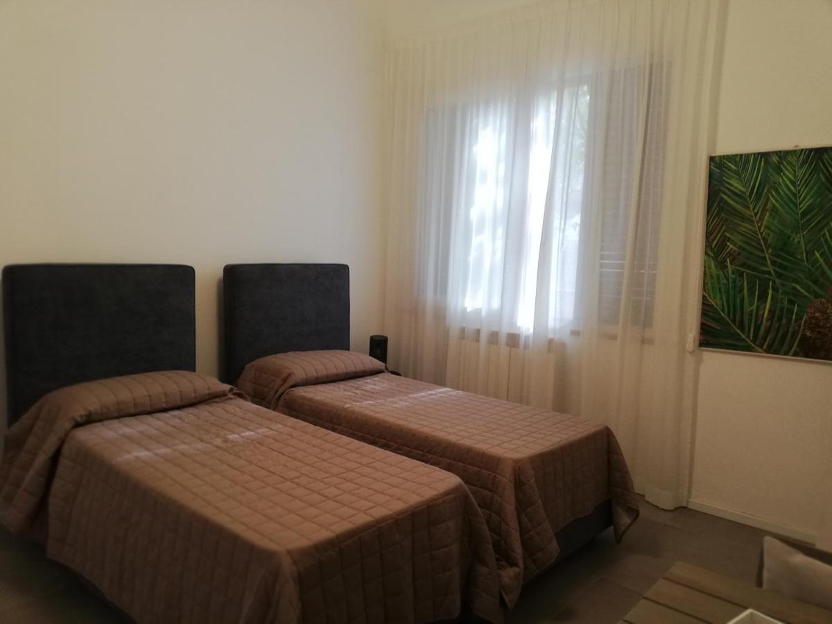 Mondello Felix - Appartamenti In Villa A 600M Dal Mare Luaran gambar